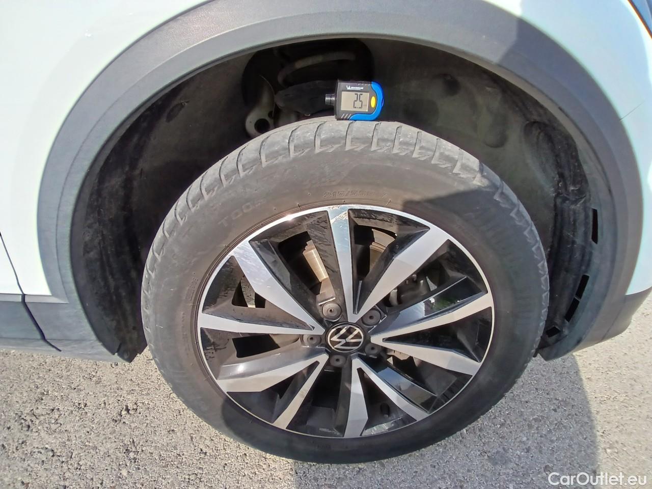  Volkswagen  T-ROC  Advance Style 1.5 TSI 150CV E6d #2