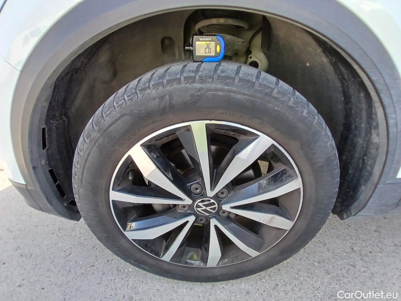  Volkswagen  T-ROC  Advance Style 1.5 TSI 150CV E6d #1