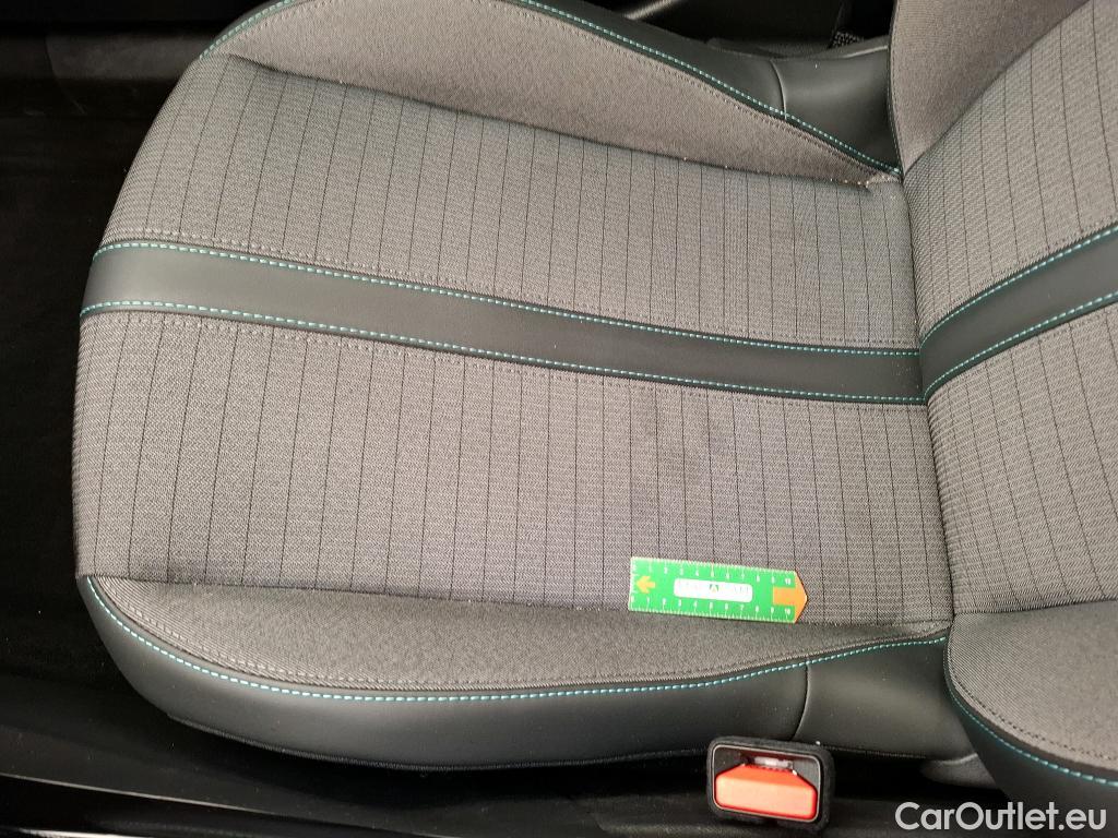  Peugeot  2008  Allure Pack 1.2 PureTech 130CV BVA8 E6d #19