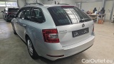  Skoda  Octavia 2.0 TDI SCR DSG Style Combi #3