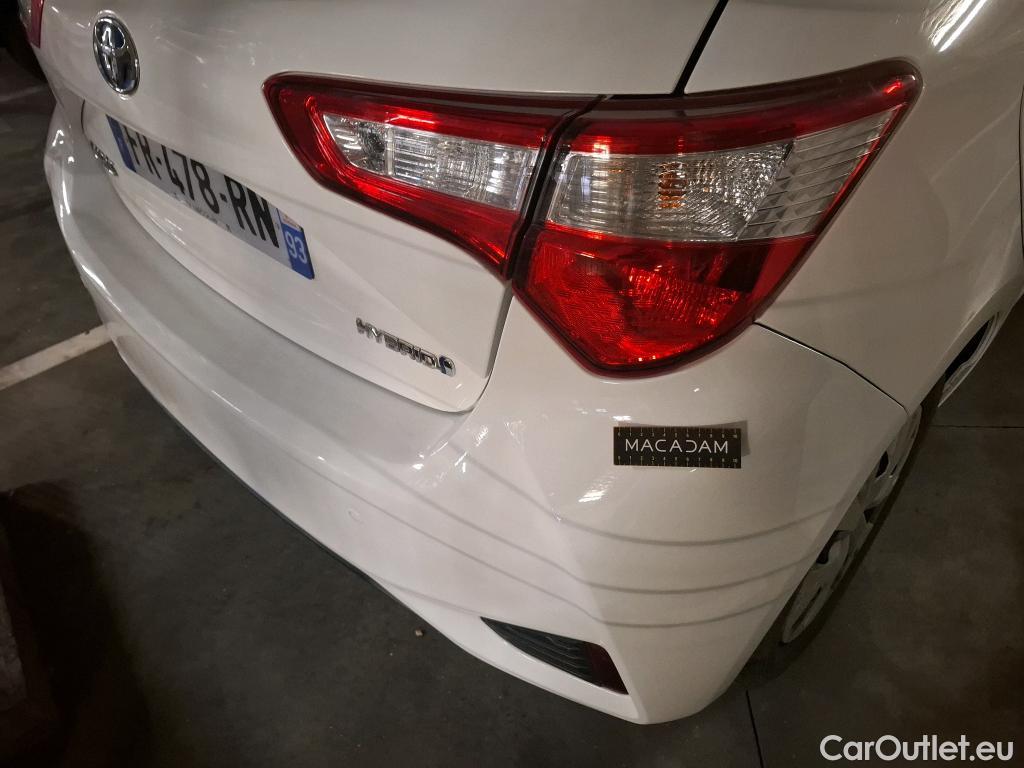  Toyota  Yaris TOYOTA  Hybride / 2017 / 5P / Berline 1.5 VVT-I HYBRID France Business #3