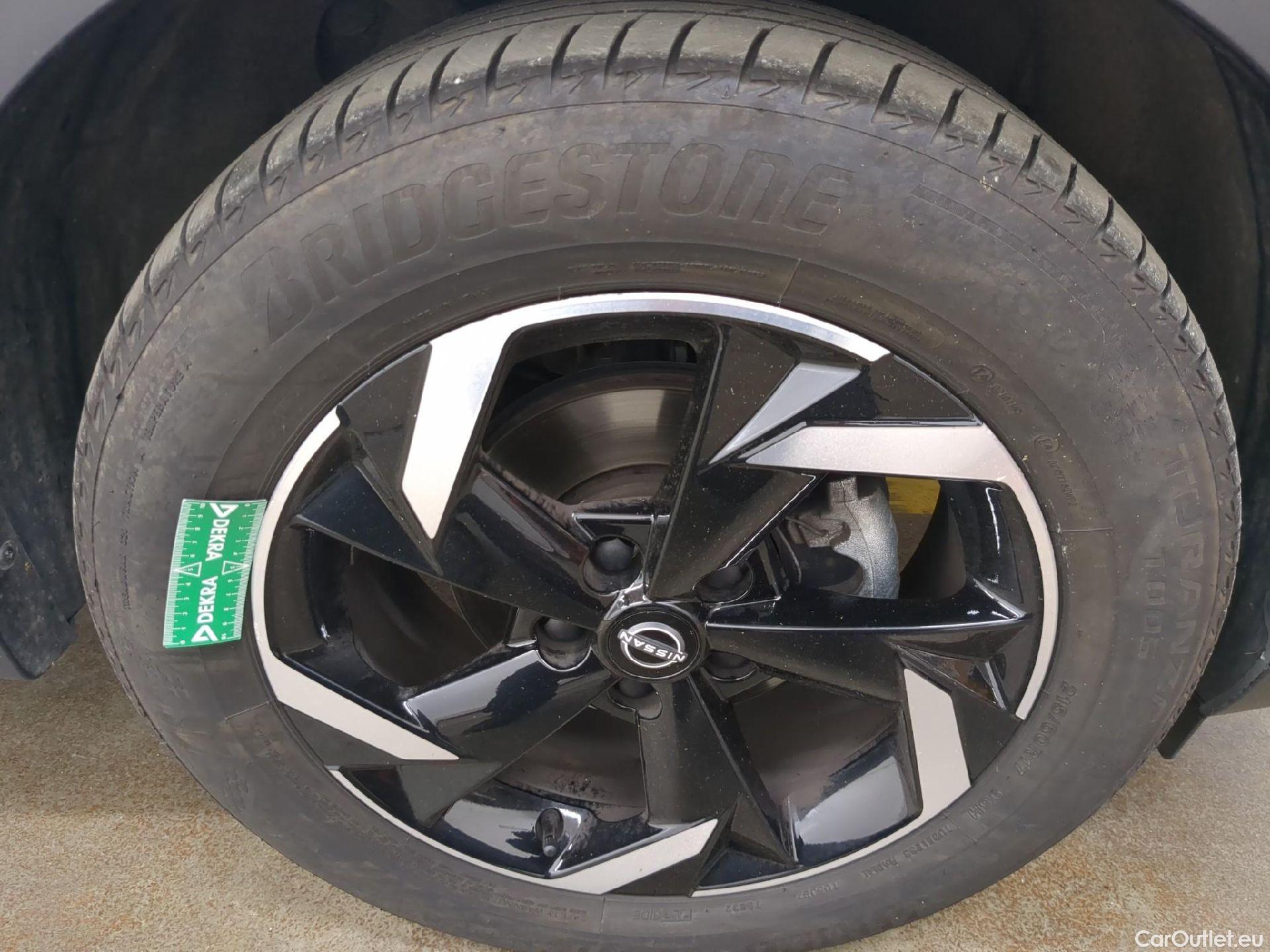  Nissan  Juke NISSAN  / 2019 / 5P / Crossover Hybrid 143 Business+ #16