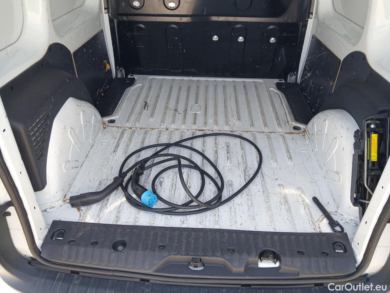  Renault  Kangoo  II Z.E. 60CV1 #1