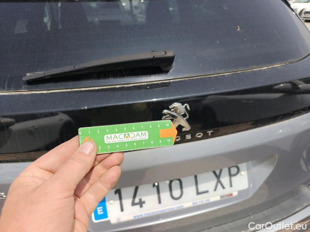  Peugeot  3008 PEUGEOT  / 2020 / 5P / todoterreno 1.5 BlueHDi 96kW (130CV) S&S Allure EAT8 #49
