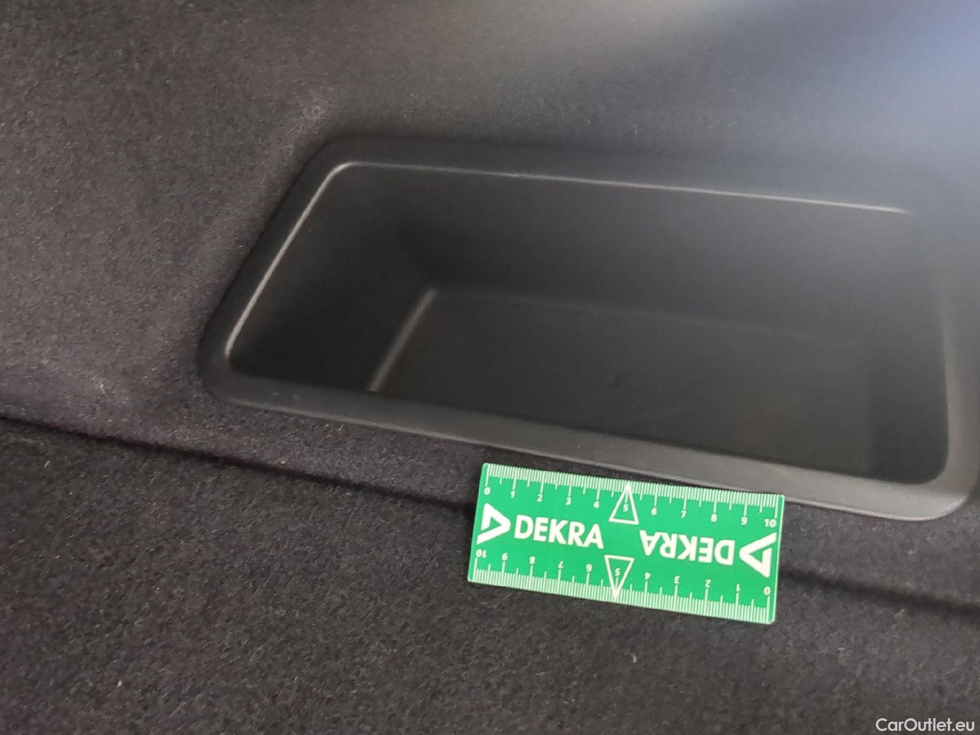  Bmw  X1 BMW  / 2022 / 5P / SUV sDrive20i DKG7 #1