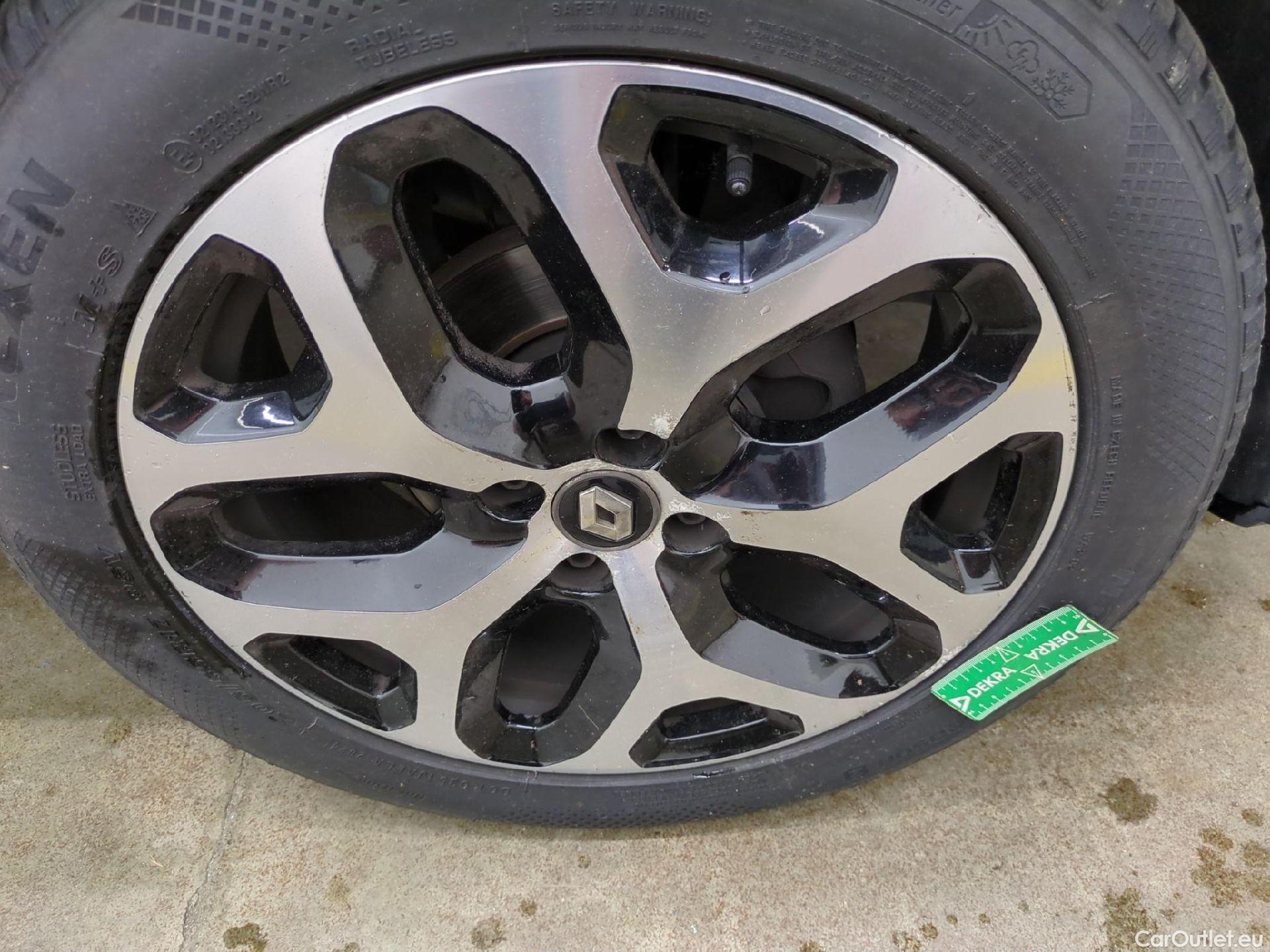  Renault  Captur  Intens 0.9 TCe 90CV BVM5 E6 #12