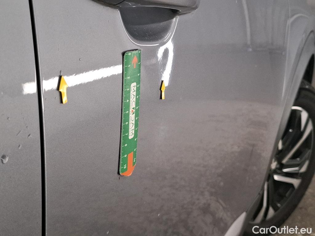  Peugeot  2008  GT 1.2 PureTech 155CV E6d #5