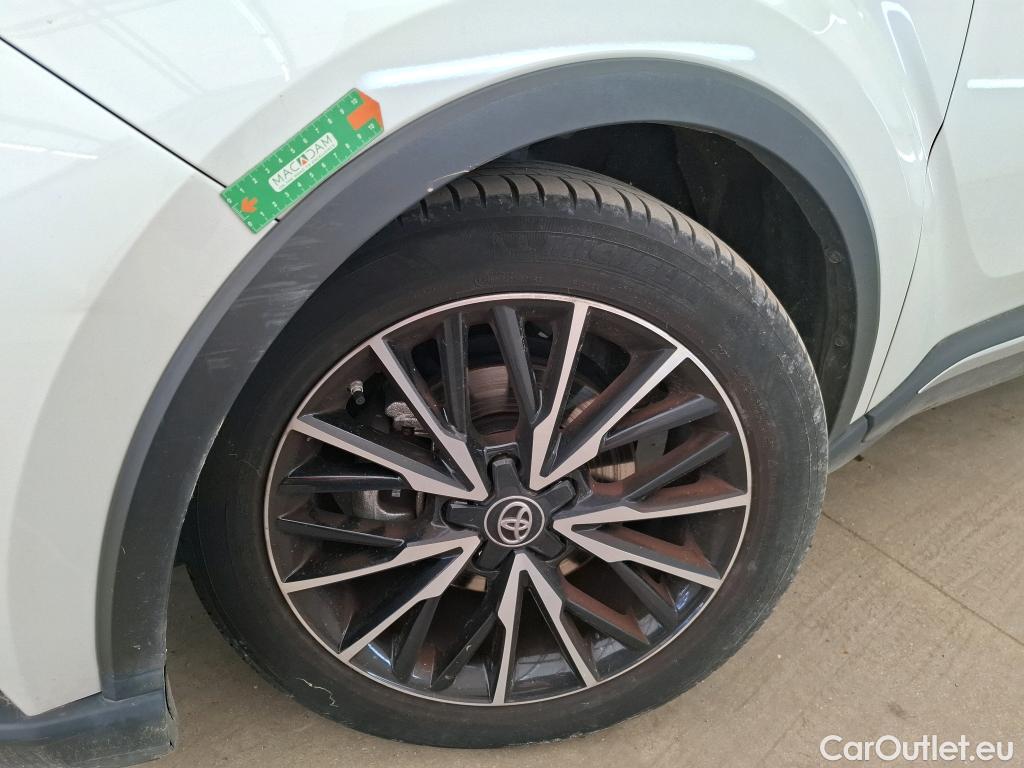  Toyota  C-HR TOYOTA  / 2016 / 5P / SUV 2.0 HYBRIDE 184 DISTINCTIVE #23