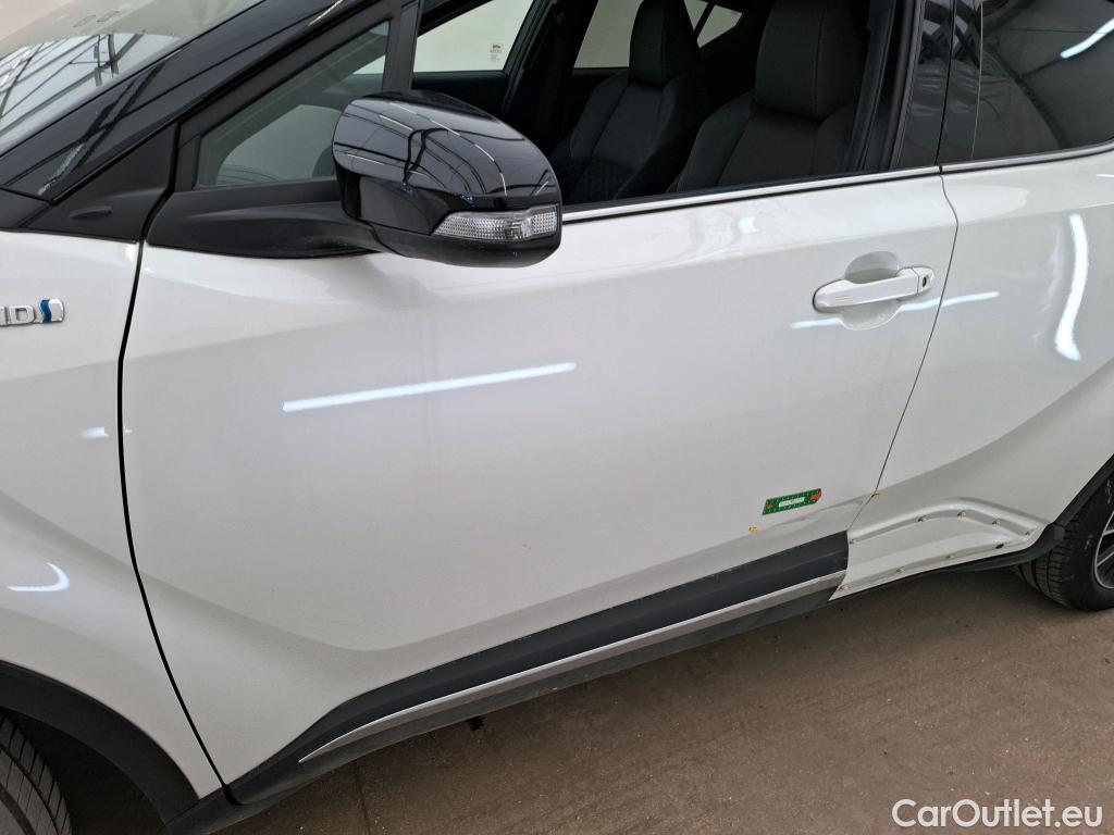  Toyota  C-HR TOYOTA  / 2016 / 5P / SUV 2.0 HYBRIDE 184 DISTINCTIVE #6