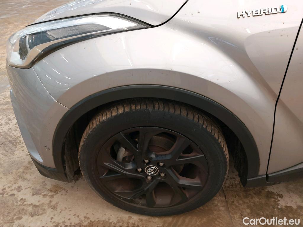  Toyota  C-HR TOYOTA  5p Berline 1.8 HYBRIDE 122 GRAPHIC #70