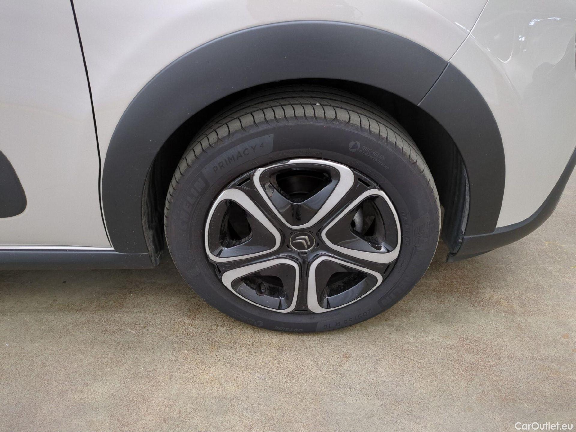  Citroen  C3  Feel Pack 1.2 PureTech 80CV BVM5 E6d #4