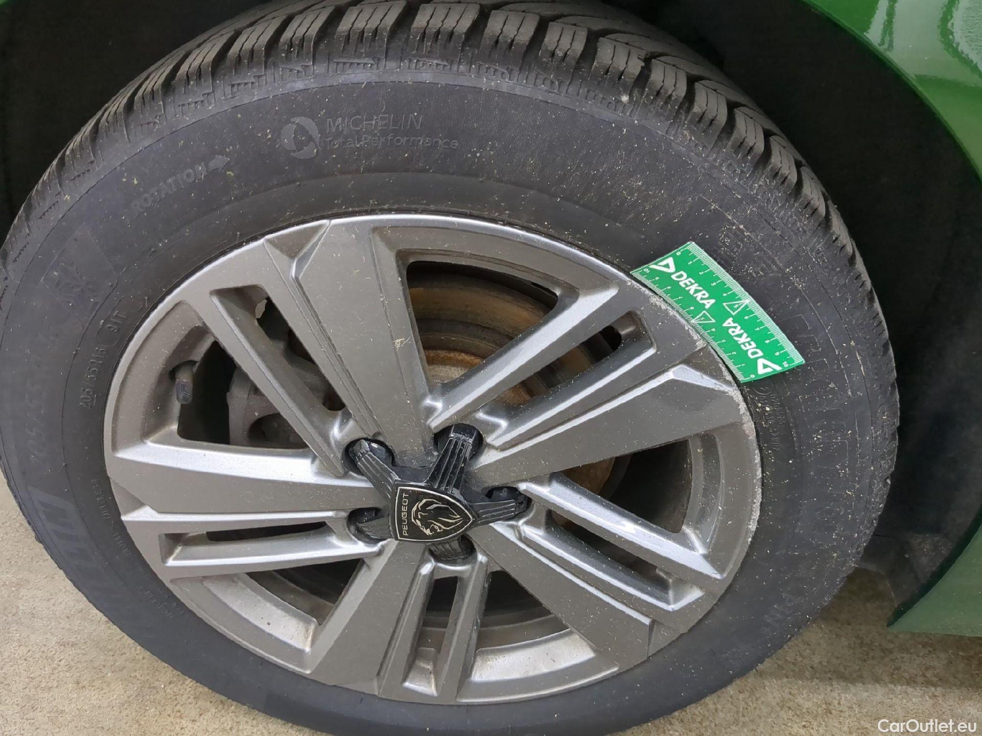  Peugeot  308  Active Pack 1.2 PureTech 130CV E6d #11