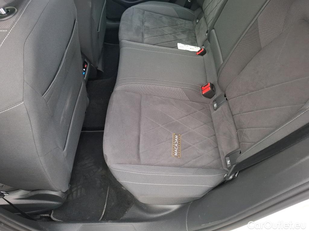  Volkswagen  Golf  VIII Berline Style 1st 2.0 TDI 150CV BVA7 E6dT #19