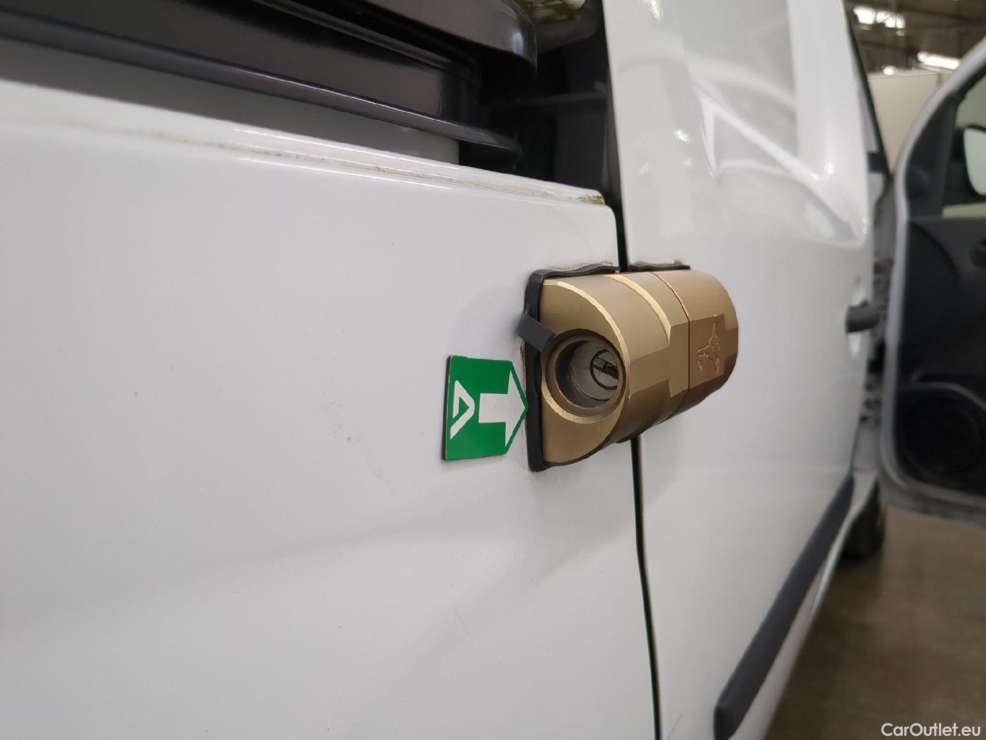  Renault  Kangoo  II Express Maxi Extra (Série Spéciale) 1.5 dCi 95CV BVM6 E6dT #17