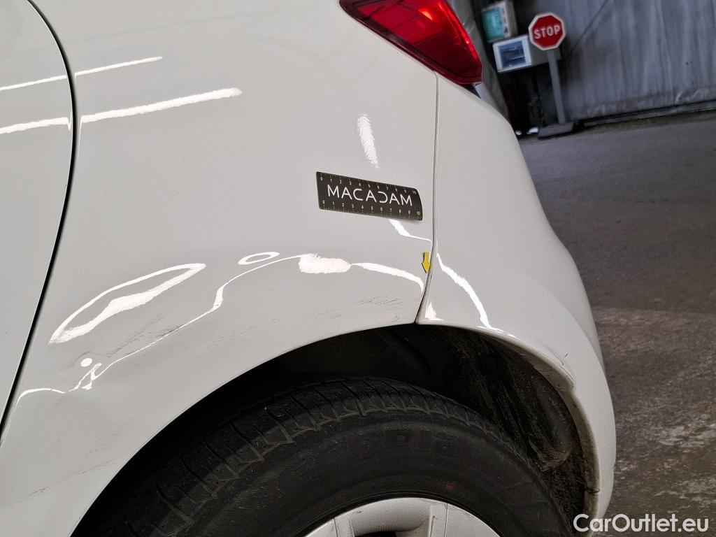  Renault  Clio  IV Air 1.5 dCi 90CV BVM5 E6 #3