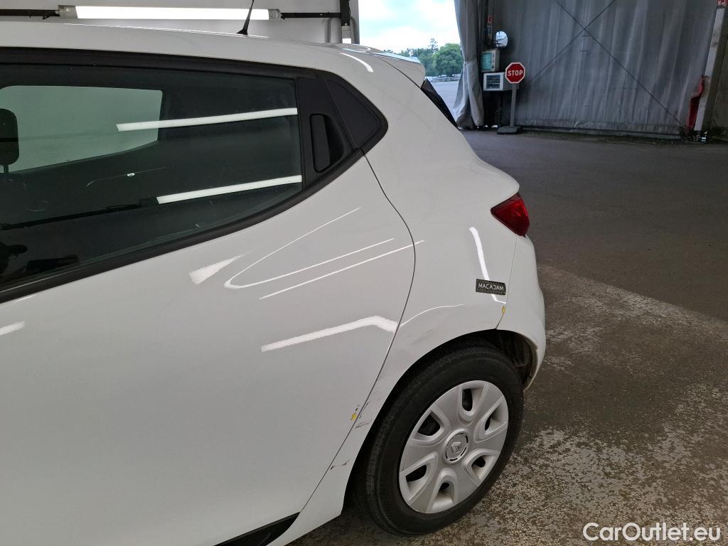  Renault  Clio  IV Air 1.5 dCi 90CV BVM5 E6 #1