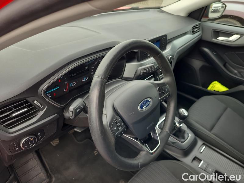  Ford  Focus   Turnier (CGE)(2018->) Foc.Kom.1.5EBl.95 Trend #16