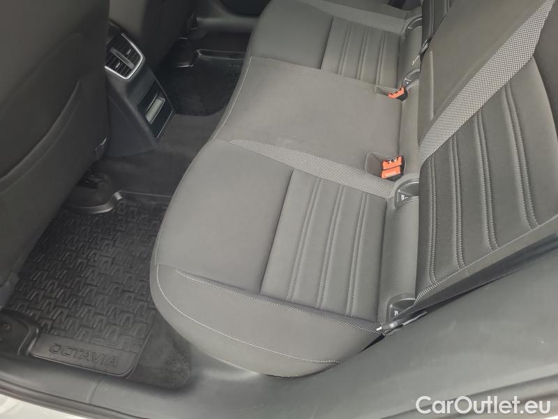  Skoda  Octavia  Combi  (5E5)(03.2017->)  Com 1.6TDI 85 Ambition #5