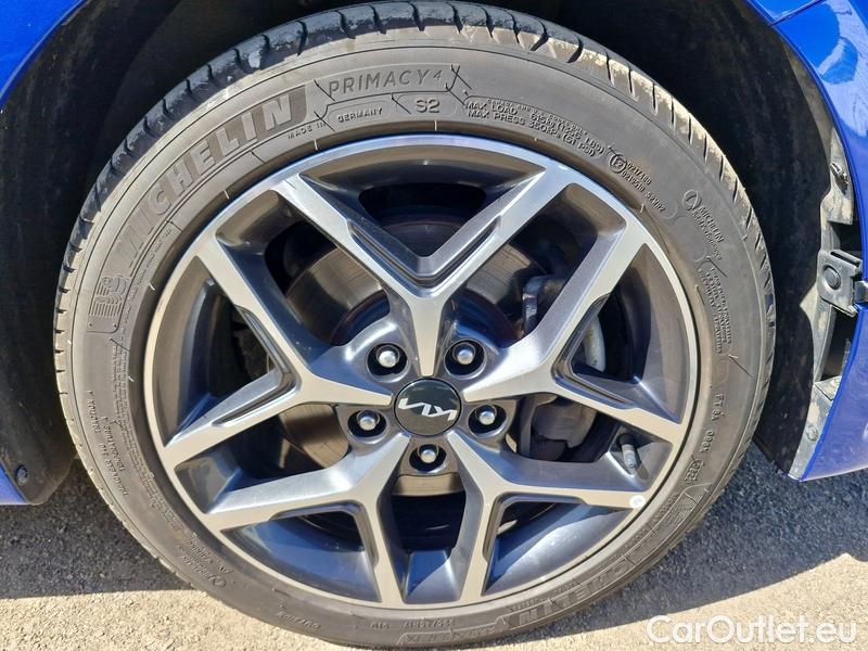  KIA  Cee'd Ceed Sportswagon (2018->) Ceed SW 1.5 T-GDI 118 Top #17