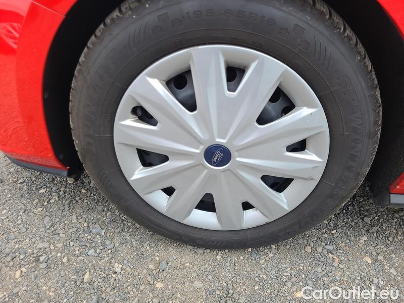  Ford  Focus   Turnier (CGE)(2018->) Foc.Kom.1.5EBl.95 Trend #1