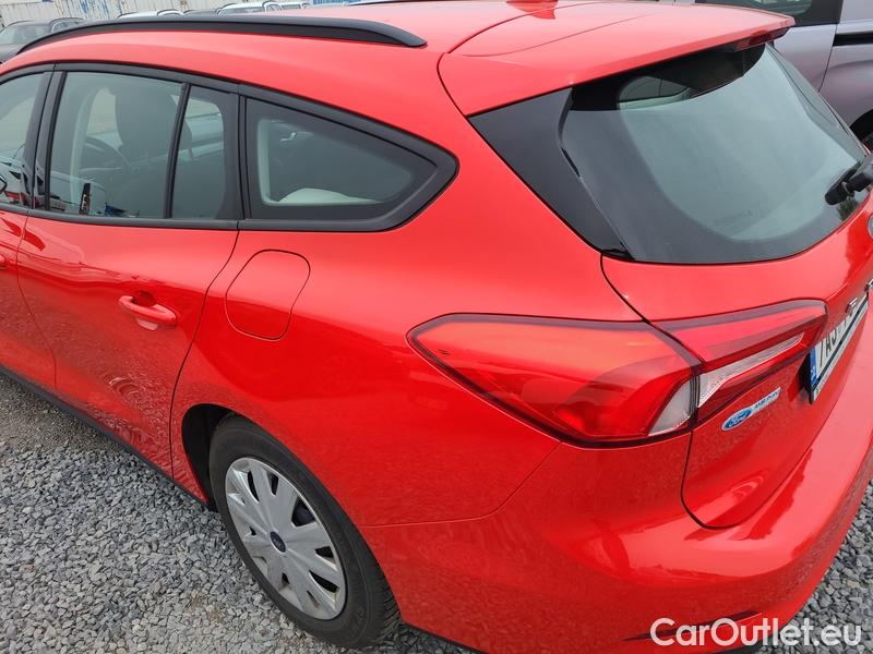  Ford  Focus   Turnier (CGE)(2018->) Foc.Kom.1.5EBl.95 Trend #6