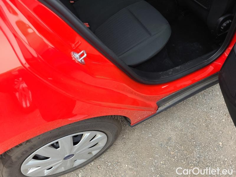  Ford  Focus   Turnier (CGE)(2018->) Foc.Kom.1.5EBl.95 Trend #12