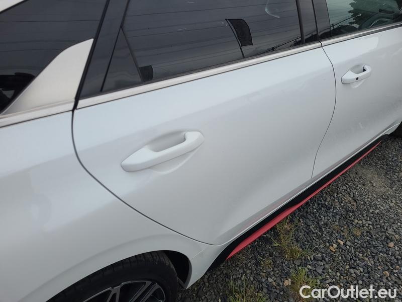  KIA  Cee'd ProCeed  (CD)(2018) ProCeed 1.6 T-GDI GT AT 5d #17
