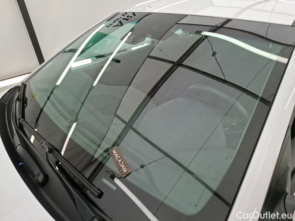  Hyundai   Ioniq Ioniq Business Hybrid 1.6 GDI 140CV BVA6 E6 #1