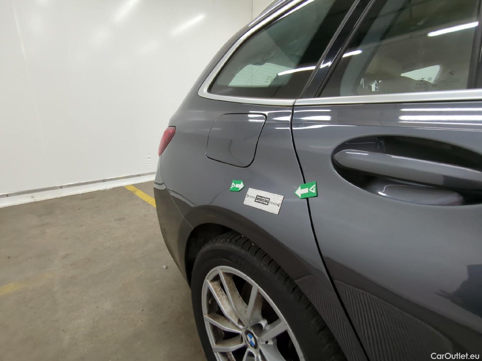  Bmw  Serie 3 BMW Série 3 Touring / 2019 / 5P / Break 320d 190ch Business Design BVA8 #13