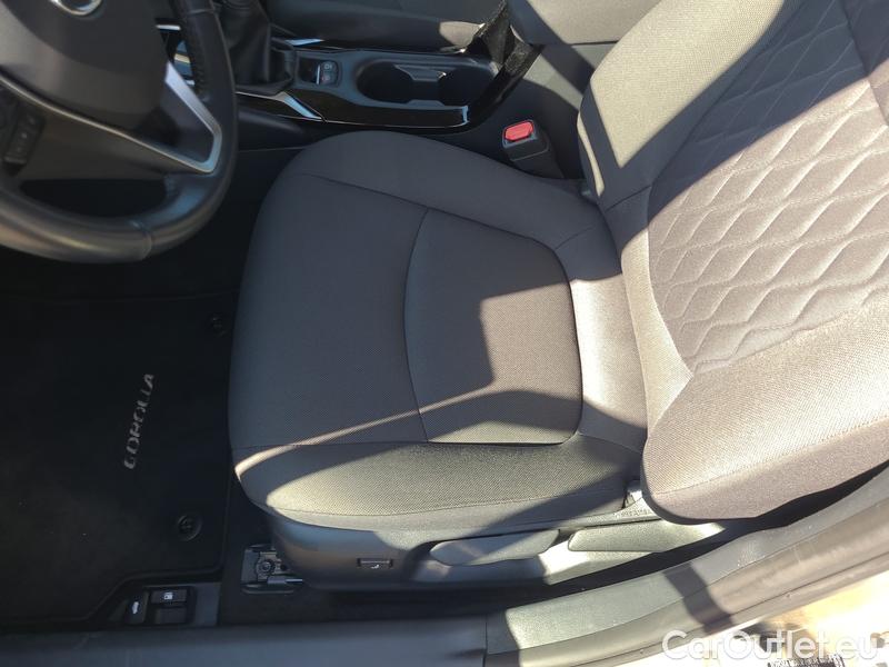  Toyota  Corolla   (E18)(06.2013)  1.5�Dyn.Com.St.Tech 4d #6
