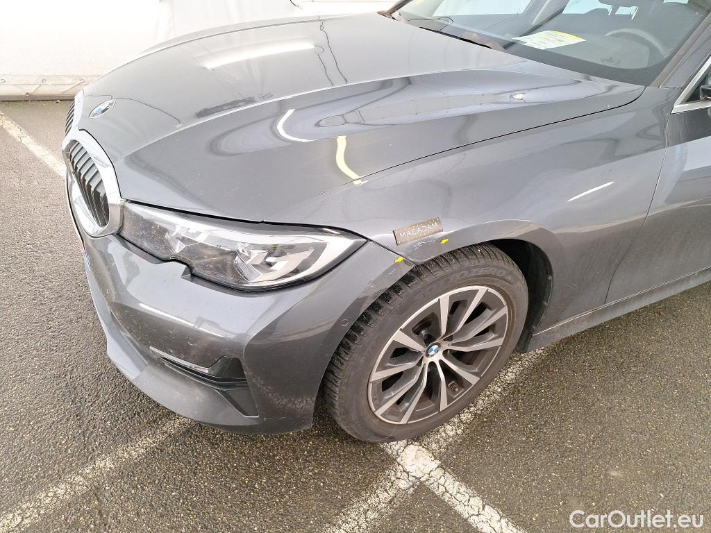  Bmw  Serie 3 BMW Série 3 Touring / 2019 / 5P / Break 318d 150ch Business Design BVA8 #4