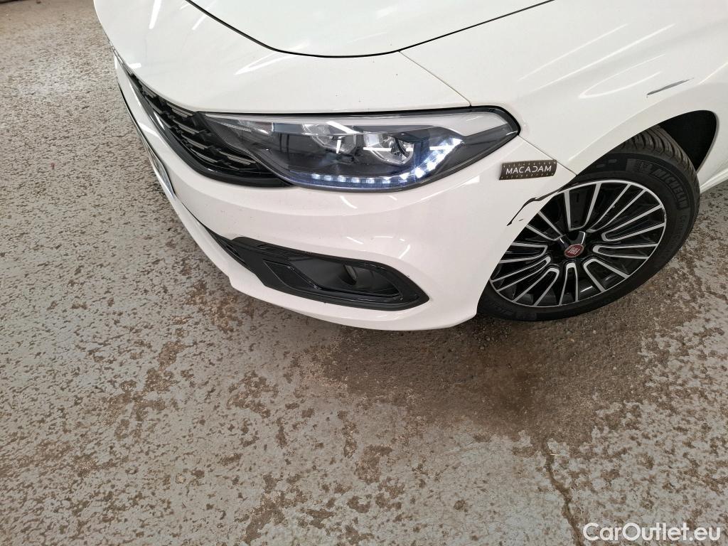  Land Rover  Discovery FIAT Tipo / 2020 / 5P / Berline 1.6 MultiJet 130ch S/S Life #10