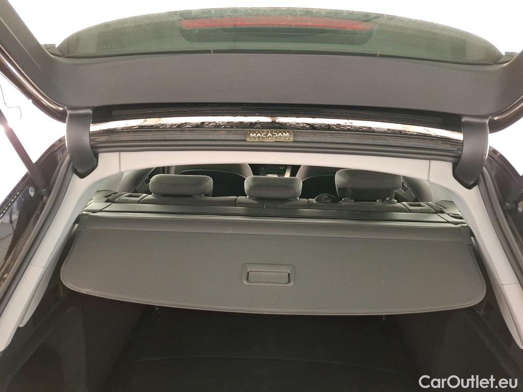  Audi  A4  Avant 30 TDI Business Line 2.0 TDI 135CV E6d #1