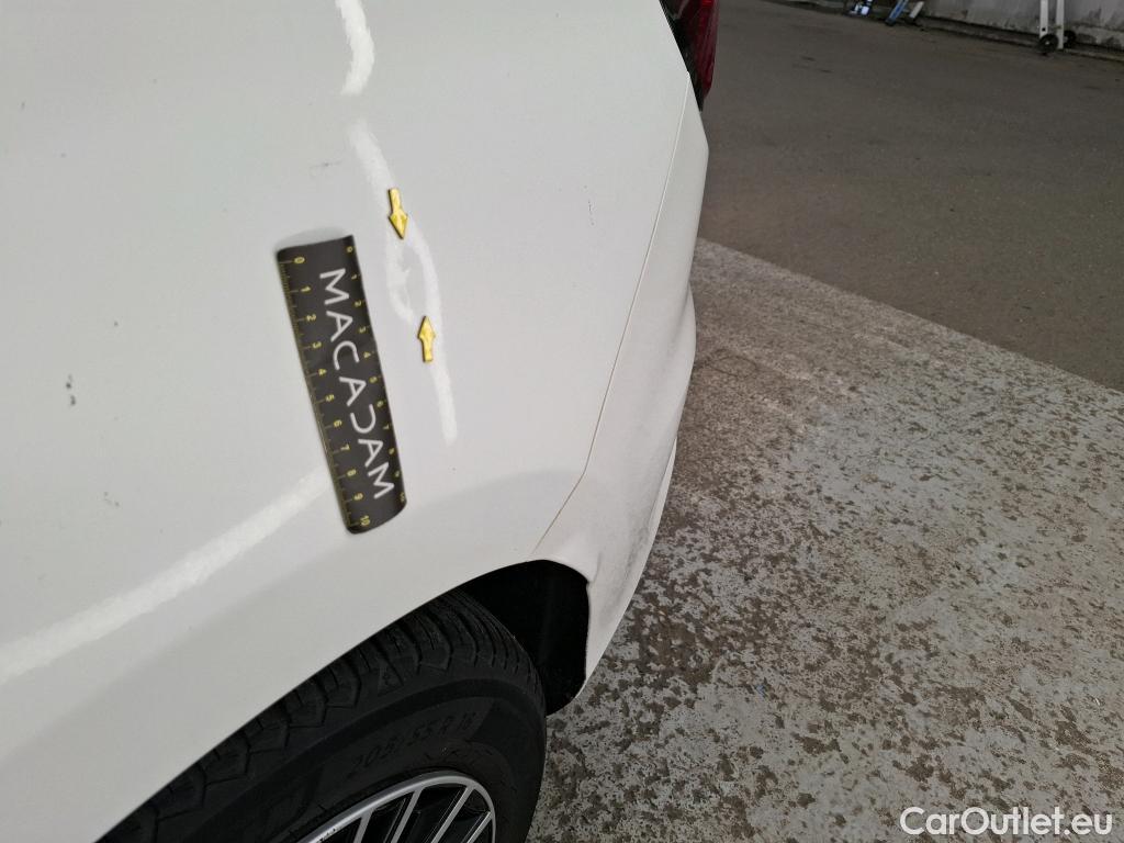  Land Rover  Discovery FIAT Tipo / 2020 / 5P / Berline 1.6 MultiJet 130ch S/S Life #15
