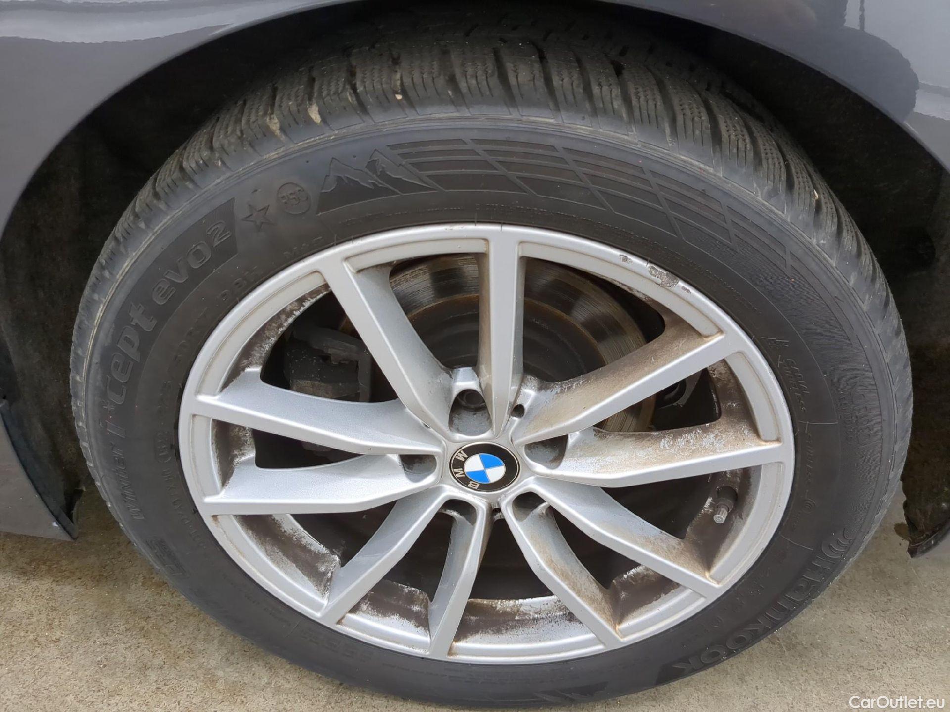  Bmw  Serie 3 BMW Série 3 Touring / 2019 / 5P / Break 320d 190ch Business Design BVA8 #2