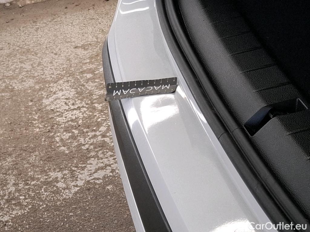  Bmw  X1 BMW  / 2019 / 5P / SUV sDrive16d Business Design #6