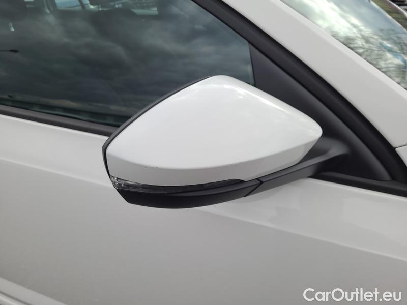  Skoda  Octavia  Combi  (5E5)(03.2017->)  Com 1.6TDI 85 Ambition #21