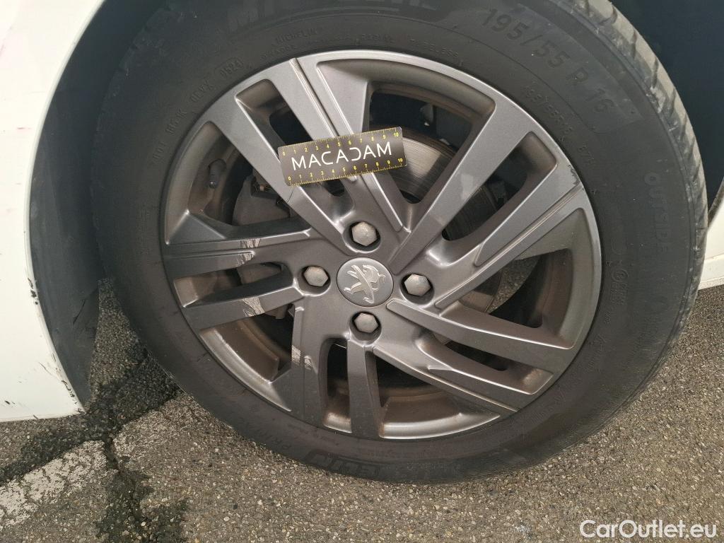  Peugeot  208  Active Pack 1.5 HDi 100CV BVM6 E6d #17