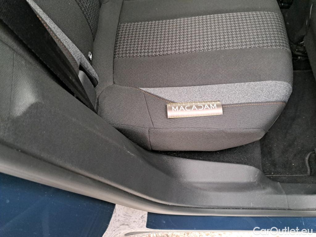  Peugeot  3008  Active Pack 1.2 PureTech 130CV BVA8 E6d #7