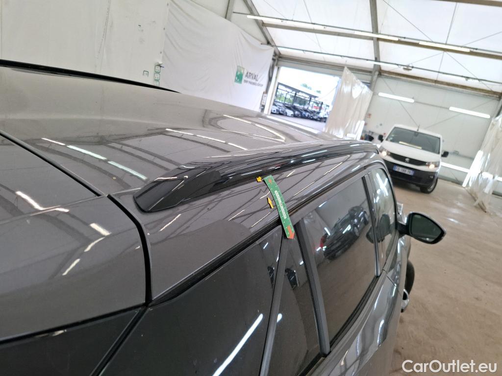  Peugeot  2008  Allure Pack 1.5 HDi 110CV BVM6 E6d #15