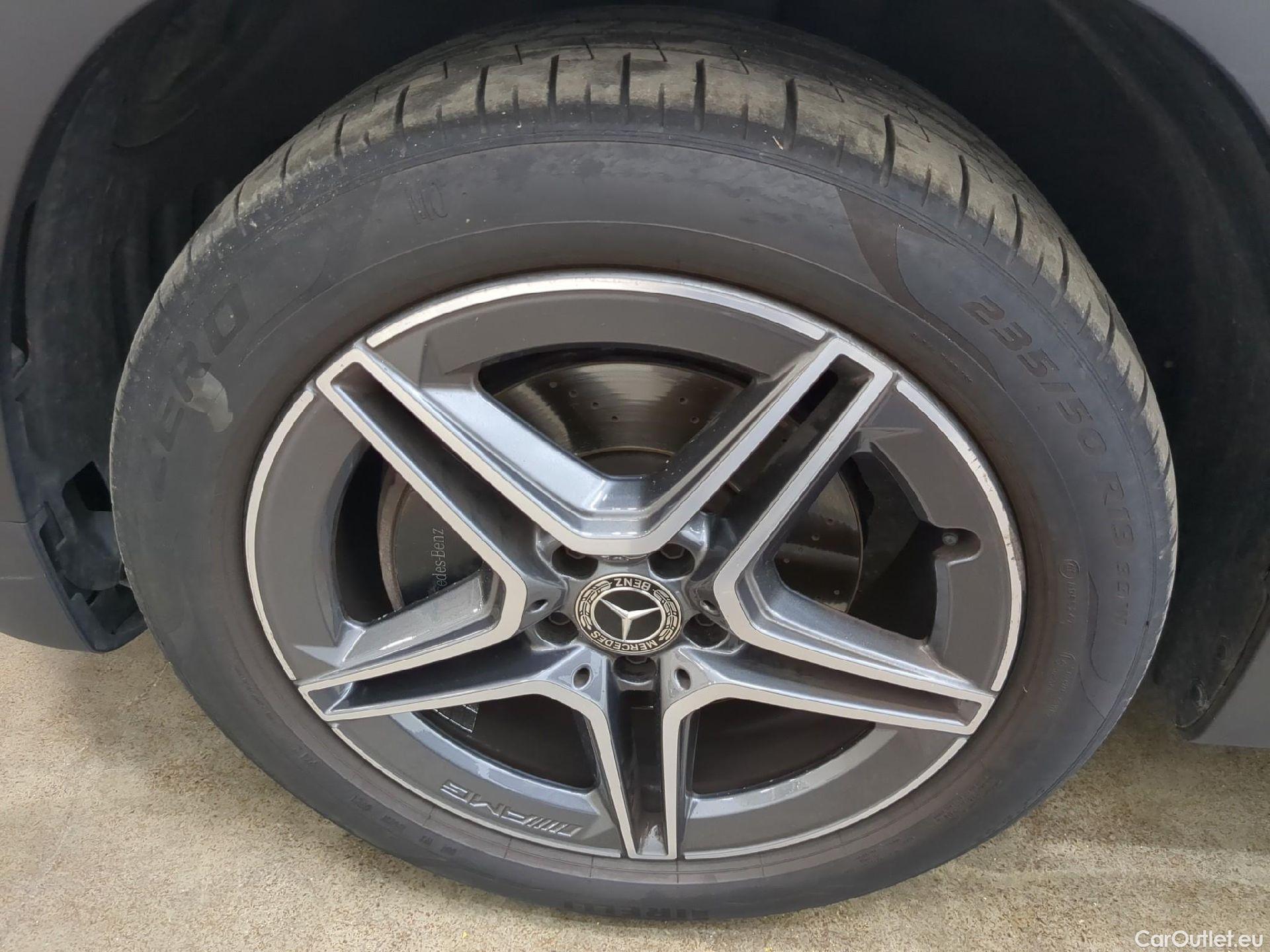  Mercedes  GLB MERCEDES-BENZ  / 2019 / 5P / SUV  200 d AMG Line #2