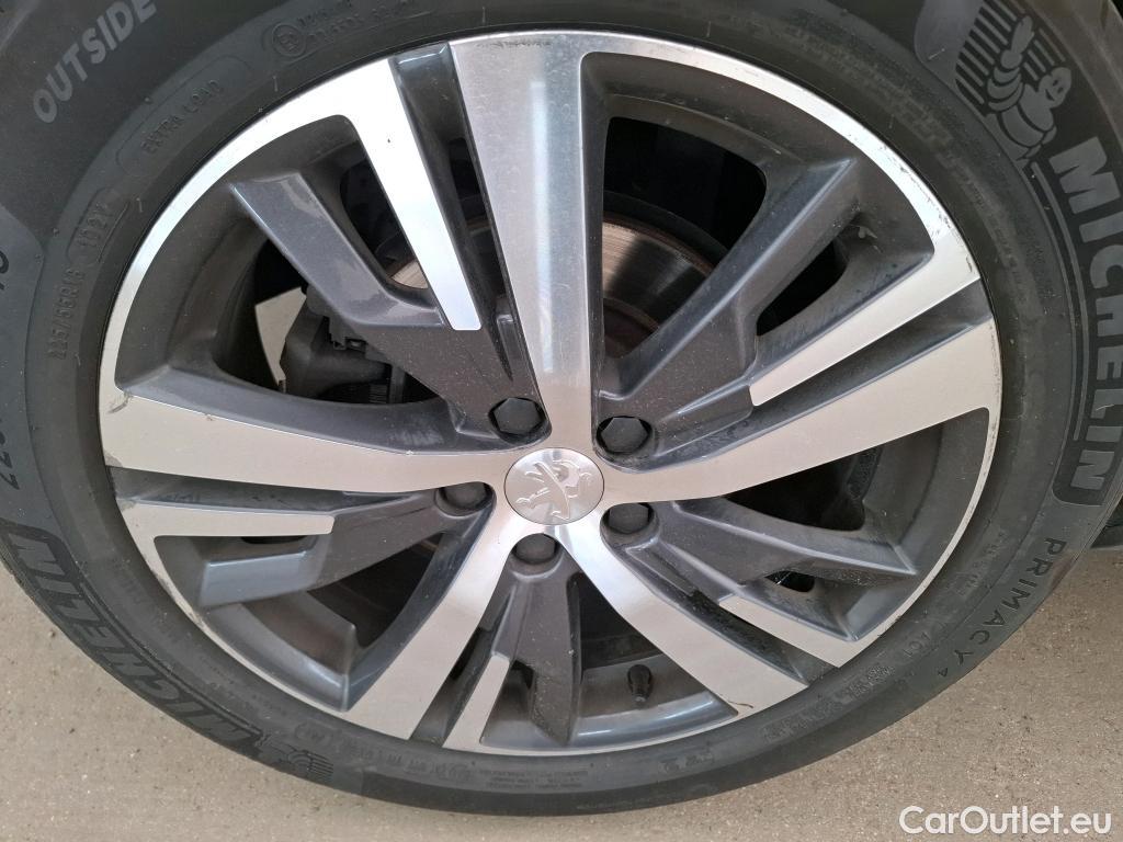  Peugeot  3008  Allure Pack 1.5 HDi 130CV BVA8 E6d #23