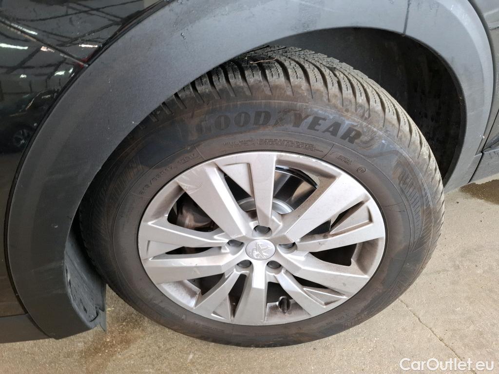  Peugeot  3008  Active Pack 1.5 HDi 130CV BVA8 E6d #24