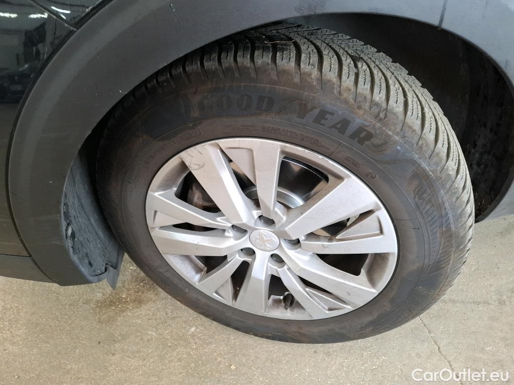  Peugeot  3008  Active Pack 1.5 HDi 130CV BVA8 E6d #31