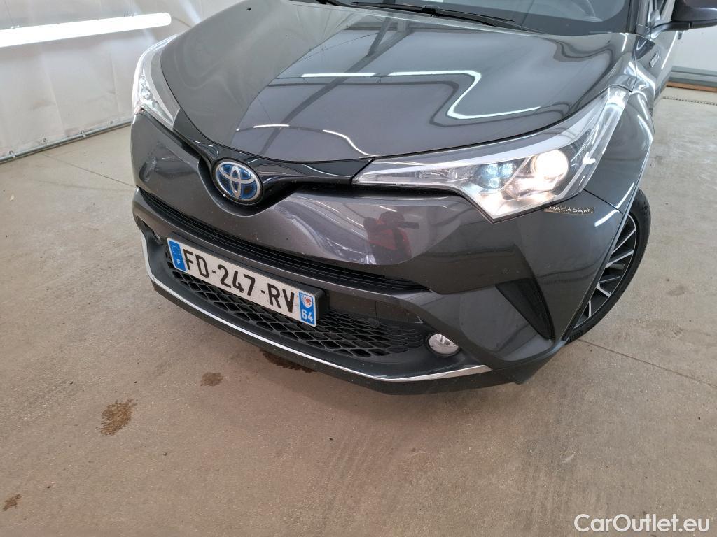  Toyota  C-HR TOYOTA  / 2016 / 5P / SUV 1.8 HYBRIDE 122 DISTINCTIVE #3