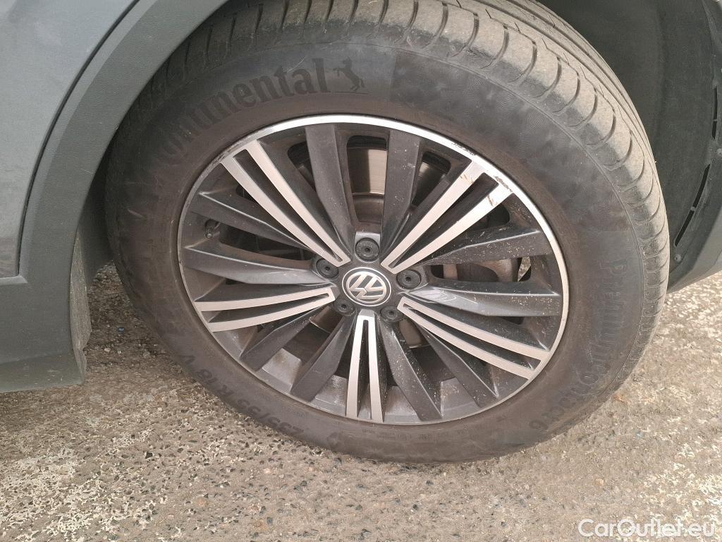  Volkswagen  Tiguan VOLKSWAGEN  Allspace 5p SUV 2.0 TDI 190 DSG7 Carat Exclusive 4Motion #36