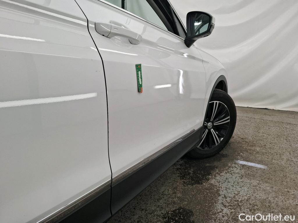  Volkswagen  Tiguan  Carat BMT 2.0 TDI 150CV BVA7 E6 #10