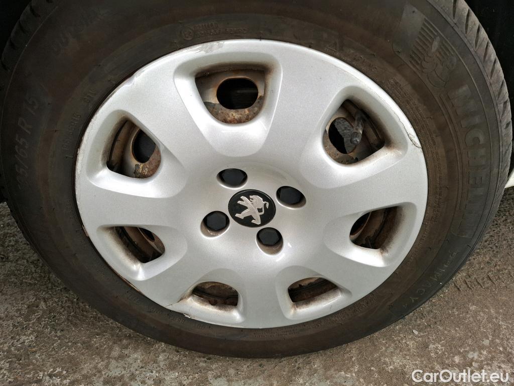  Peugeot  Partner  L1 Premium Pack 1.6 HDi 75CV BVM5 E6 #30