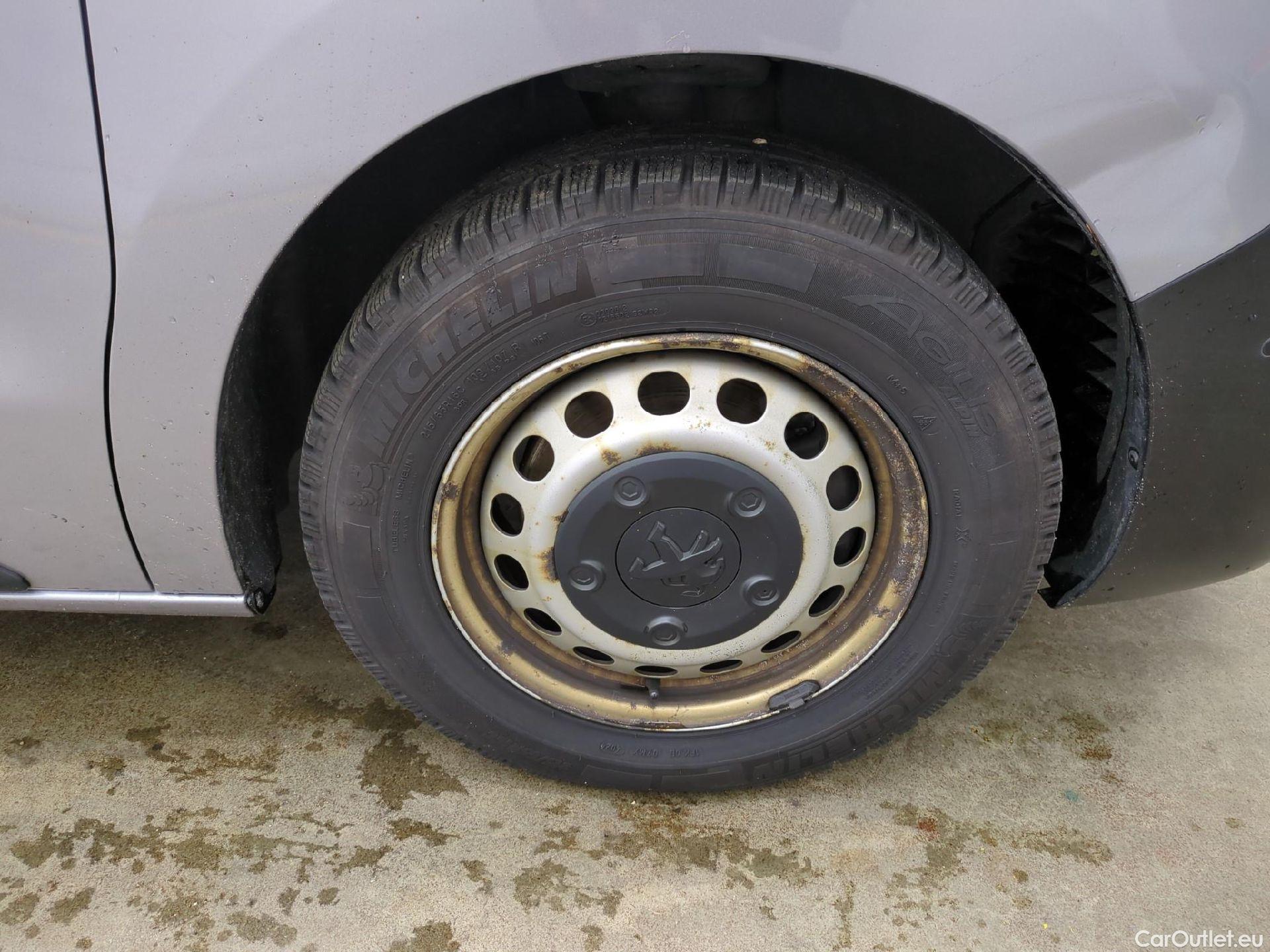  Peugeot  Expert  Fourgon Asphalt L2 2.0 HDi 150CV BVM6 E6d #12