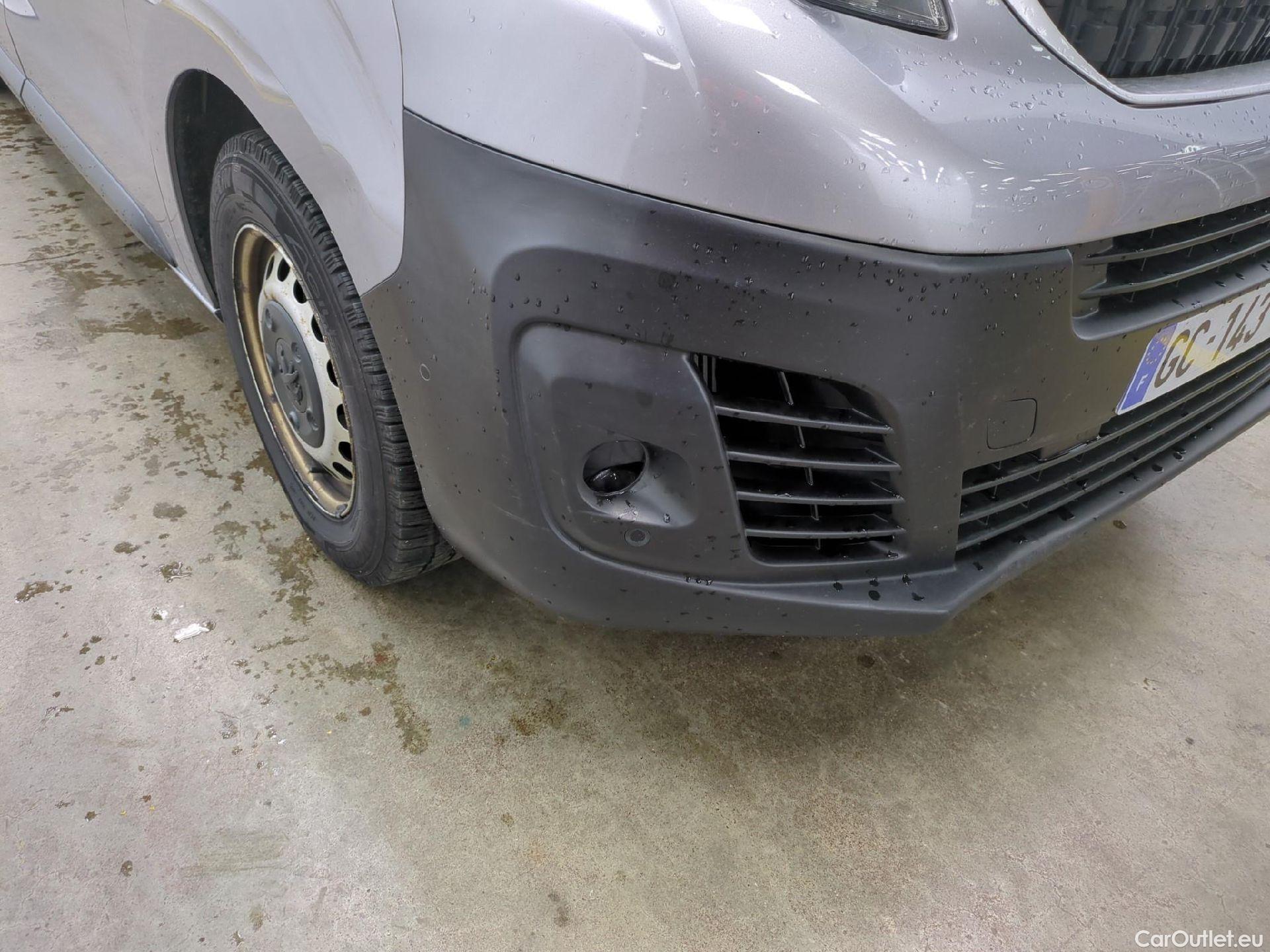  Peugeot  Expert  Fourgon Asphalt L2 2.0 HDi 150CV BVM6 E6d #15